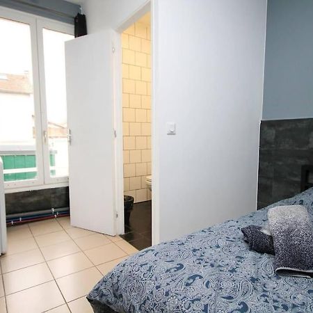 01 - Chambre Avec Lit Double Ideal Jo 2024 Сен-Дени Экстерьер фото