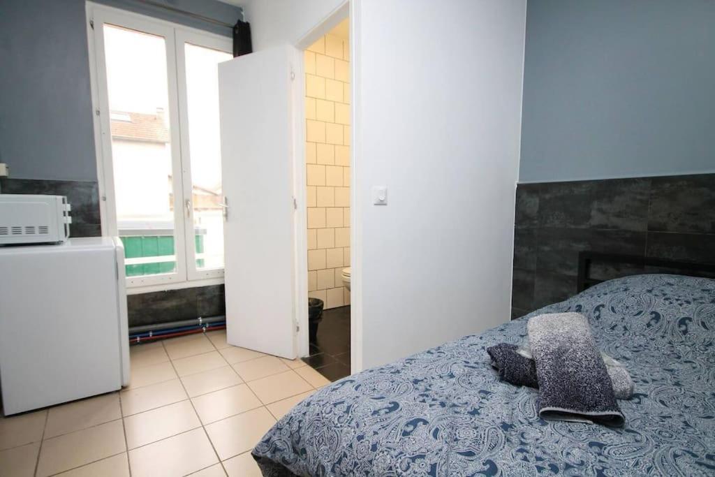 01 - Chambre Avec Lit Double Ideal Jo 2024 Сен-Дени Экстерьер фото
